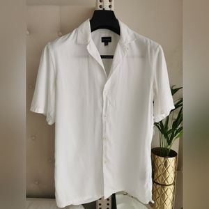 White summer  short sleeve shirt
